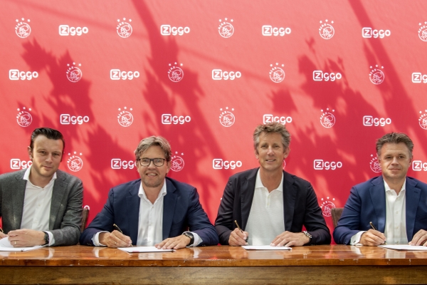 Ajax en Ziggo verlengen sponsorovereenkomst